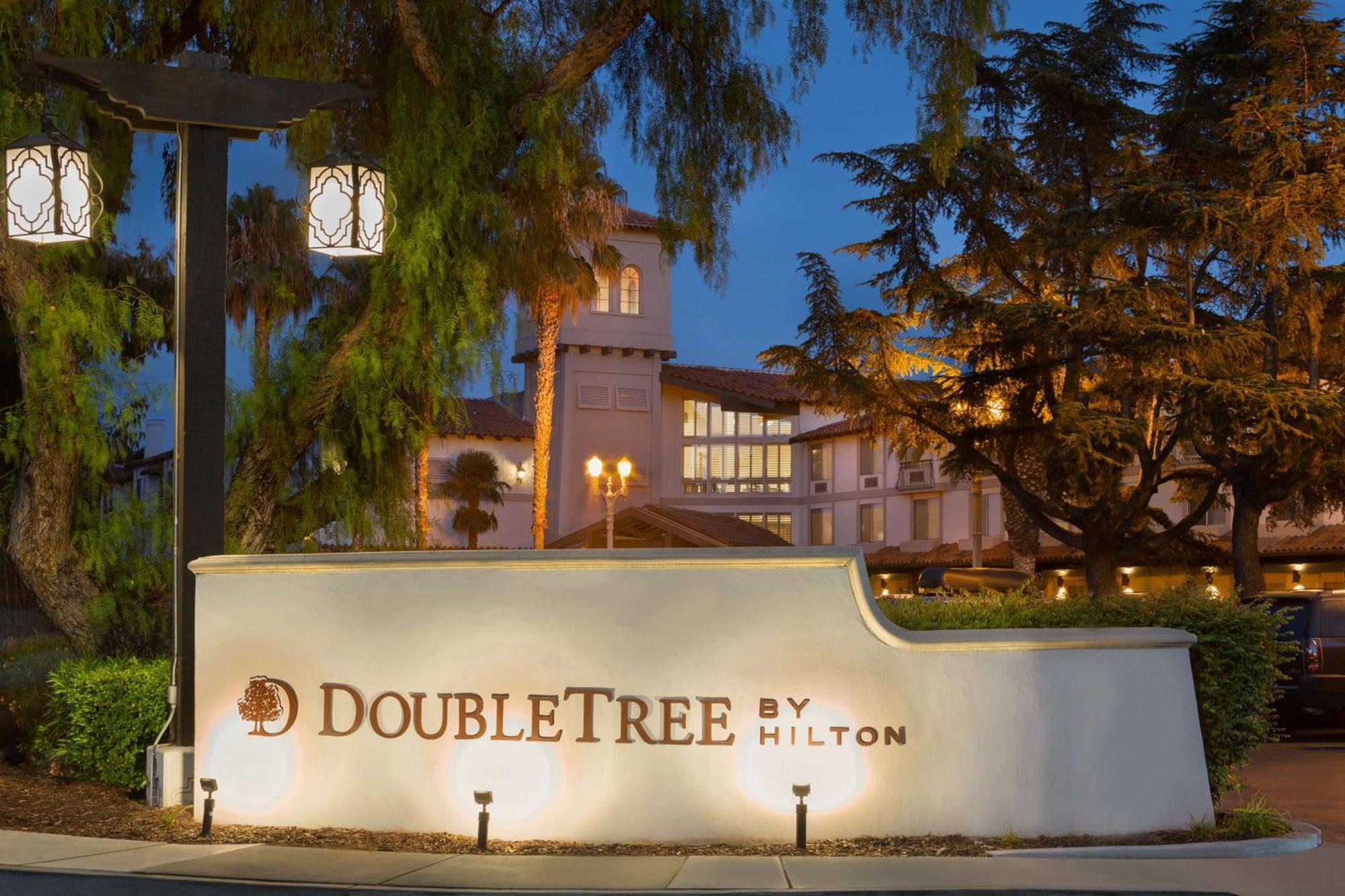 Doubletree By Hilton Campbell - Pruneyard Plaza Kültér fotó